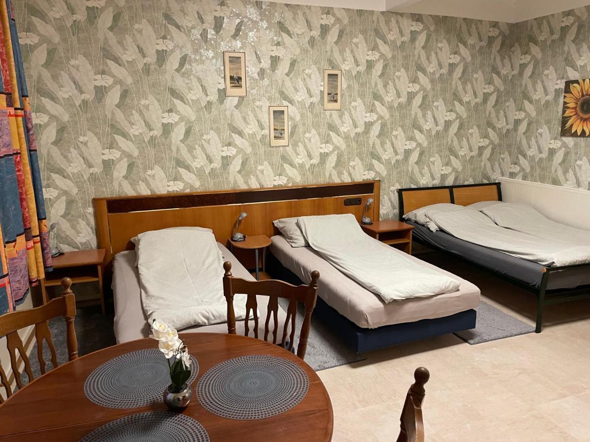 Отель Gaestezimmer Siminciuc Ахен Экстерьер фото