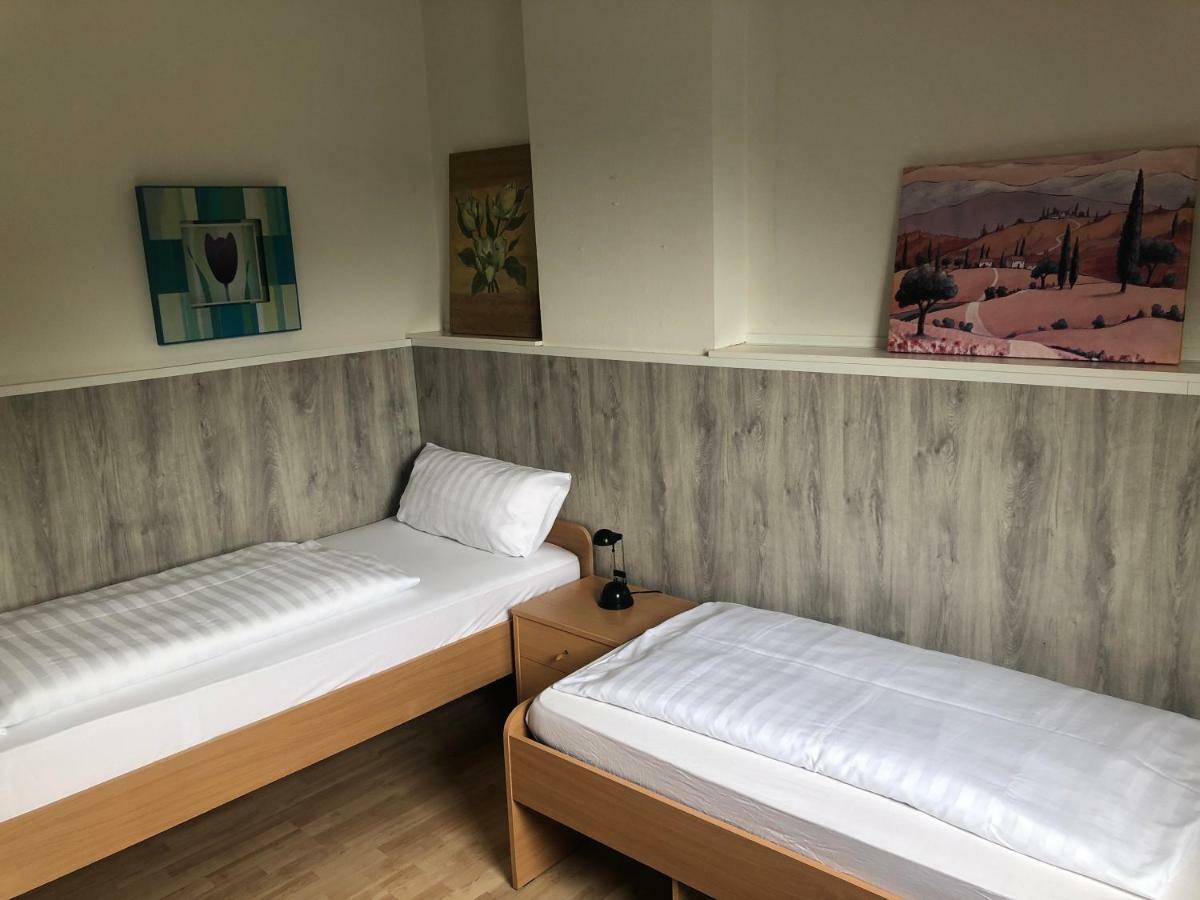 Отель Gaestezimmer Siminciuc Ахен Экстерьер фото