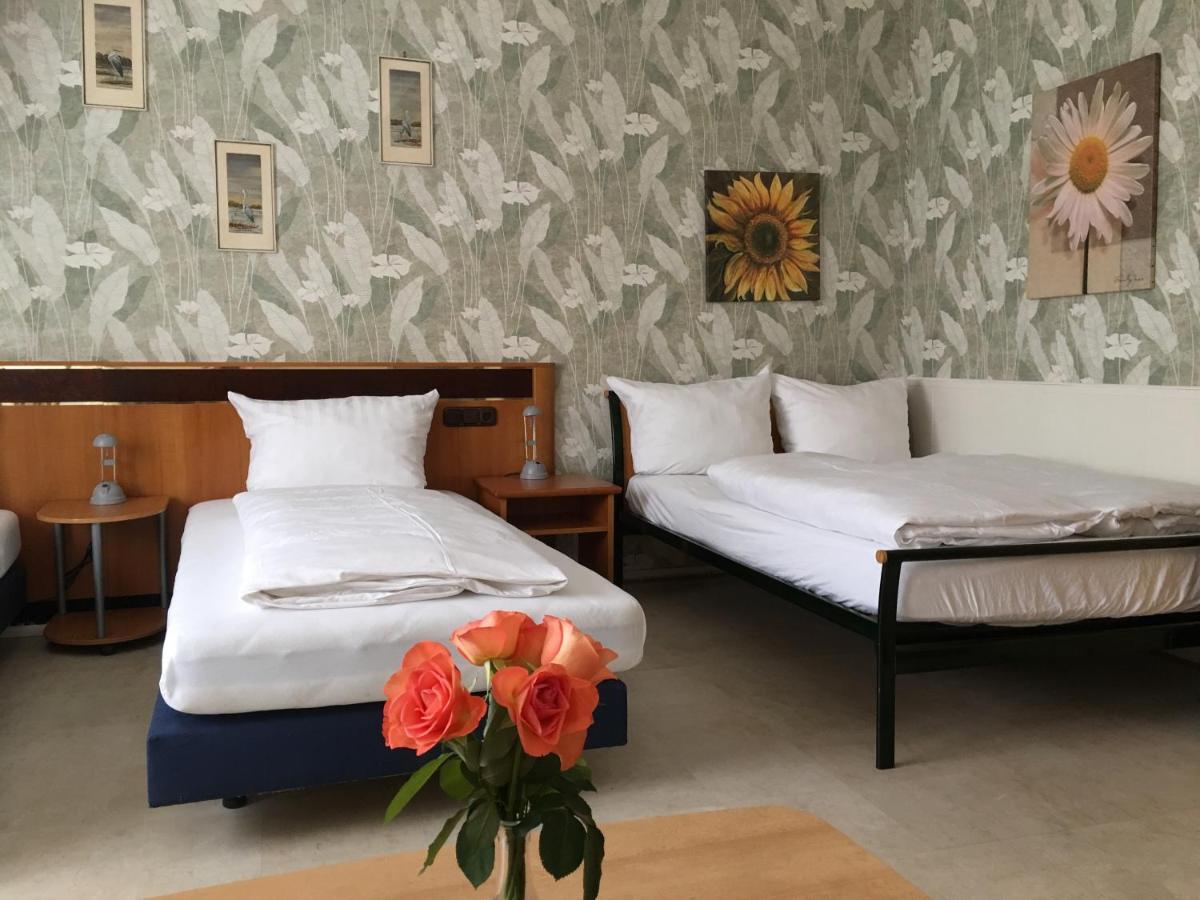 Отель Gaestezimmer Siminciuc Ахен Экстерьер фото